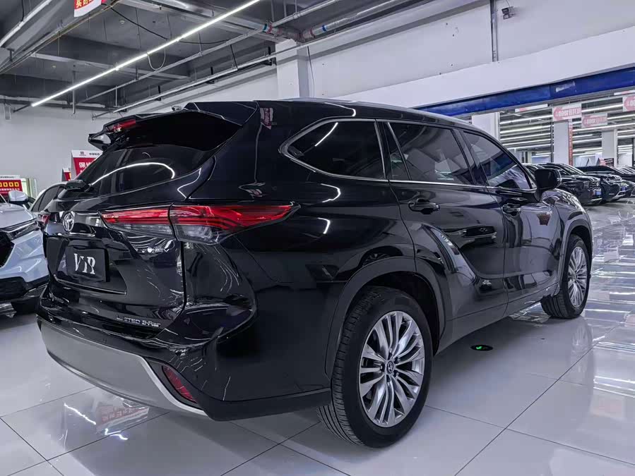 Highlander 2024 2.5L Intelligent Electric Hybrid 4WD Ultimate 7-Seater - zdjęcie 6