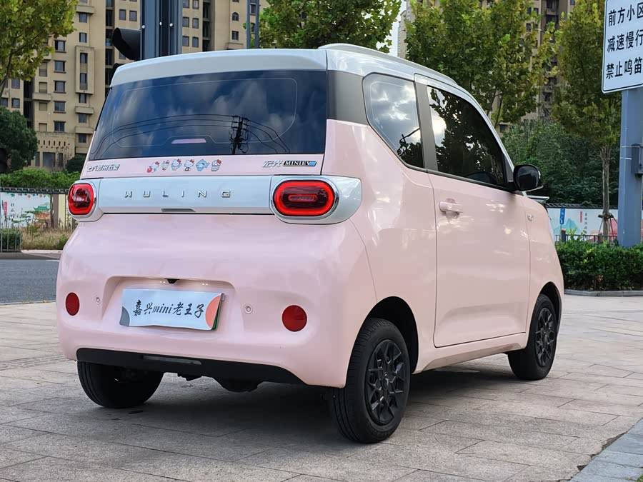 Hongguang MINIEV 2024 Third Generation 215km Advanced Version - zdjęcie 6