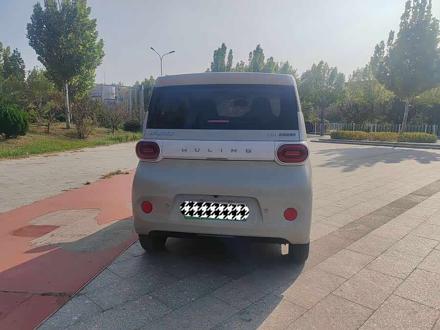 Hongguang MINIEV 2024 Third Generation 215km Youth Edition - zdjęcie 6