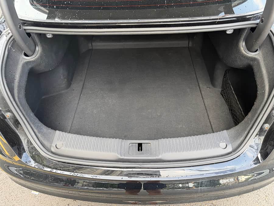 Hongqi H5 2023 1.5T DCT Intelligent Connected Edition - zdjęcie 14