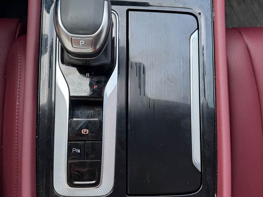Hongqi H5 2023 1.5T DCT Intelligent Connected Edition - zdjęcie 16