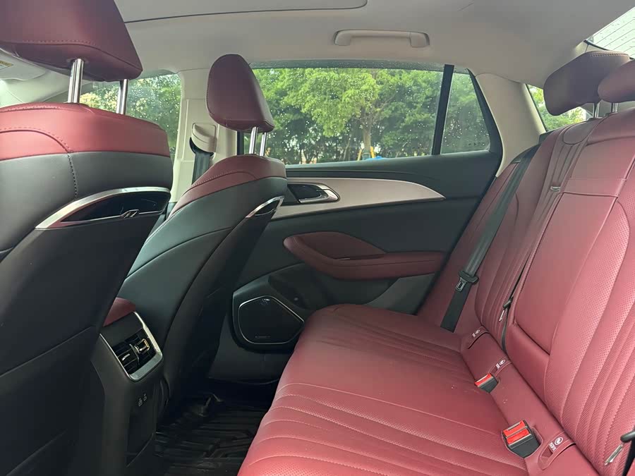 Hongqi H5 2023 1.5T DCT Intelligent Connected Edition - zdjęcie 7
