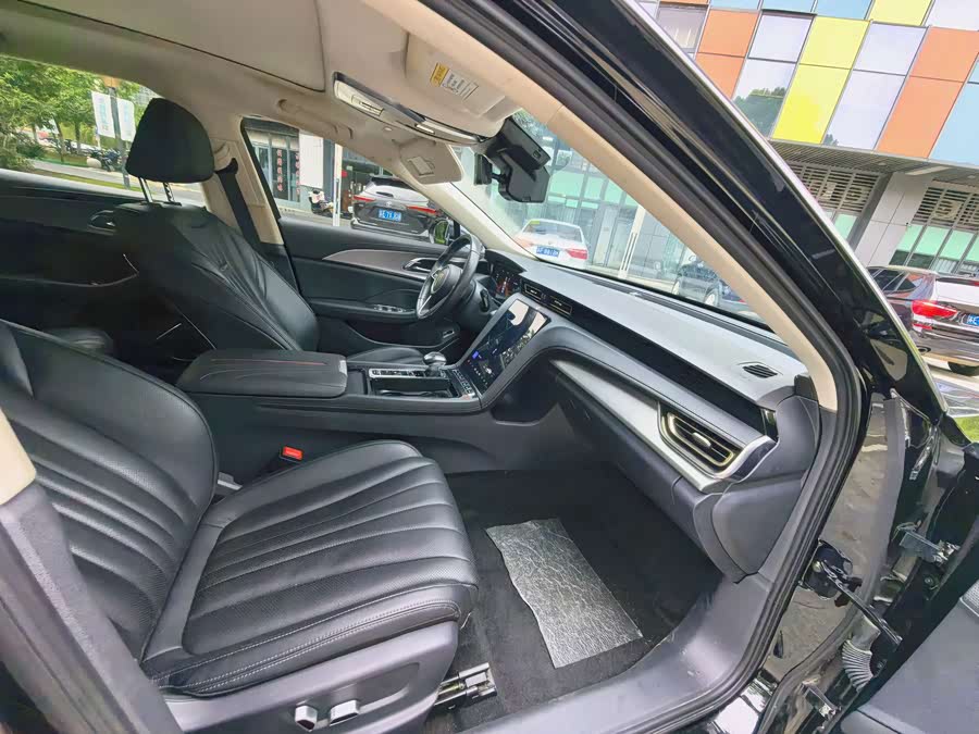 Hongqi H5 2023 1.5T DCT Intelligent Connected Flag Joy Version - zdjęcie 9
