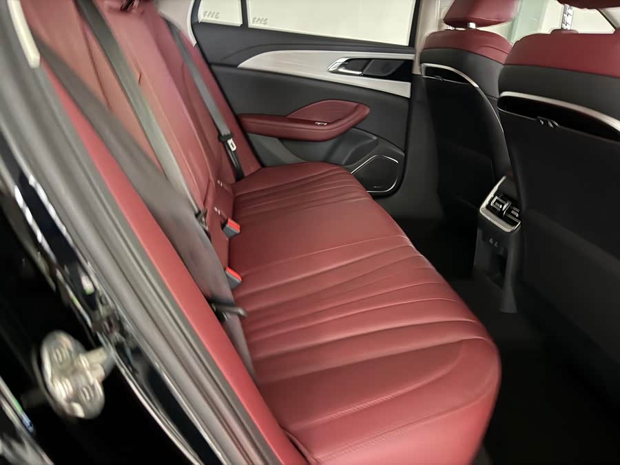 Hongqi H5 2025 1.5T DCT Qiyun Edition - zdjęcie 14