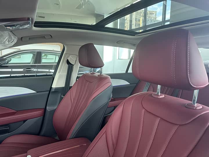 Hongqi H5 2025 2.0T Auto Qichang - zdjęcie 15
