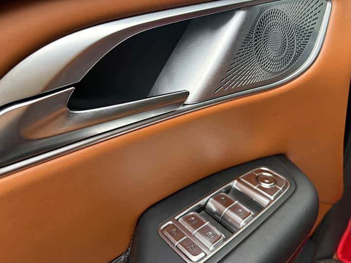 Hongqi HQ9 PHEV 2024 2.0T 4WD Business - zdjęcie 19