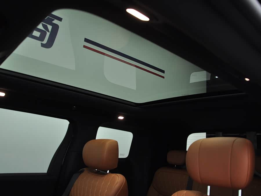 Hongqi HQ9 PHEV 2026 2.0T 4WD Luxury - zdjęcie 9