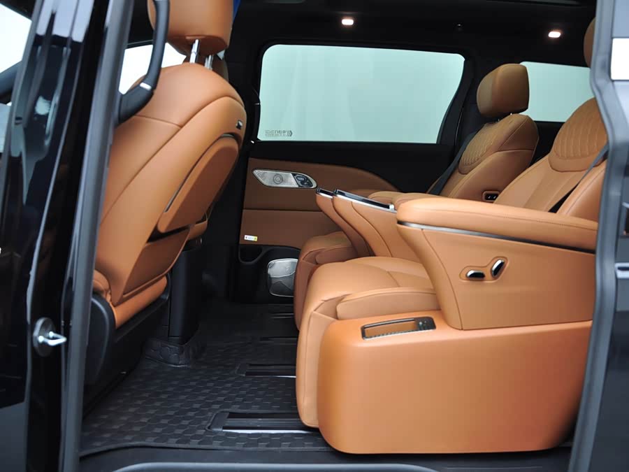 Hongqi HQ9 PHEV 2026 2.0T 4WD Luxury - zdjęcie 10