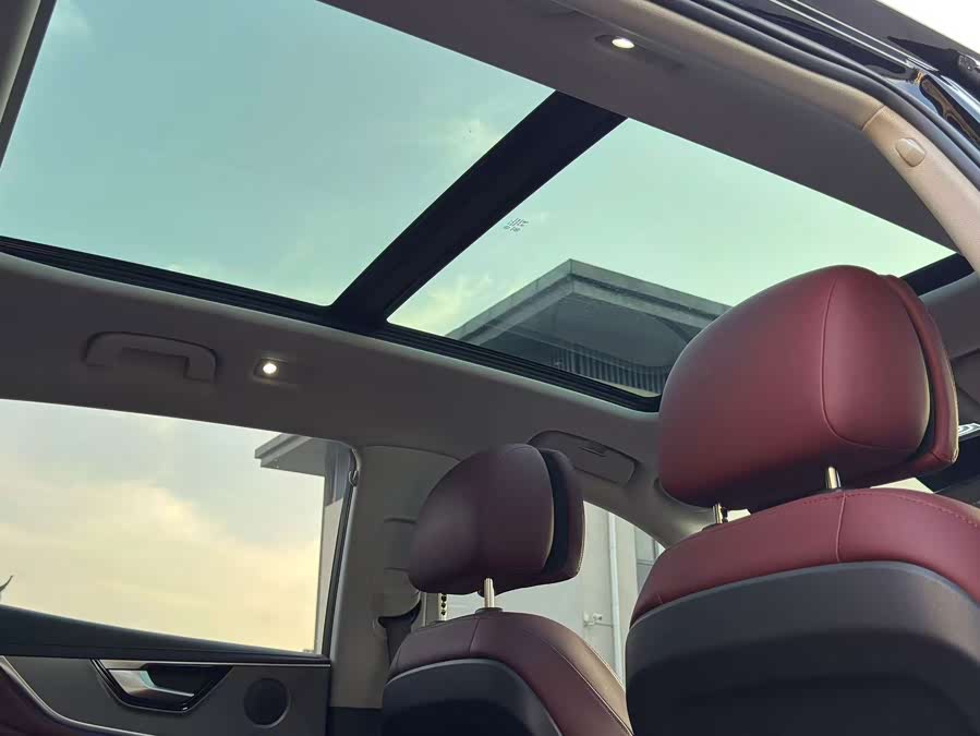 Hongqi HS5 2023 2.0T Flagship Pro - zdjęcie 10