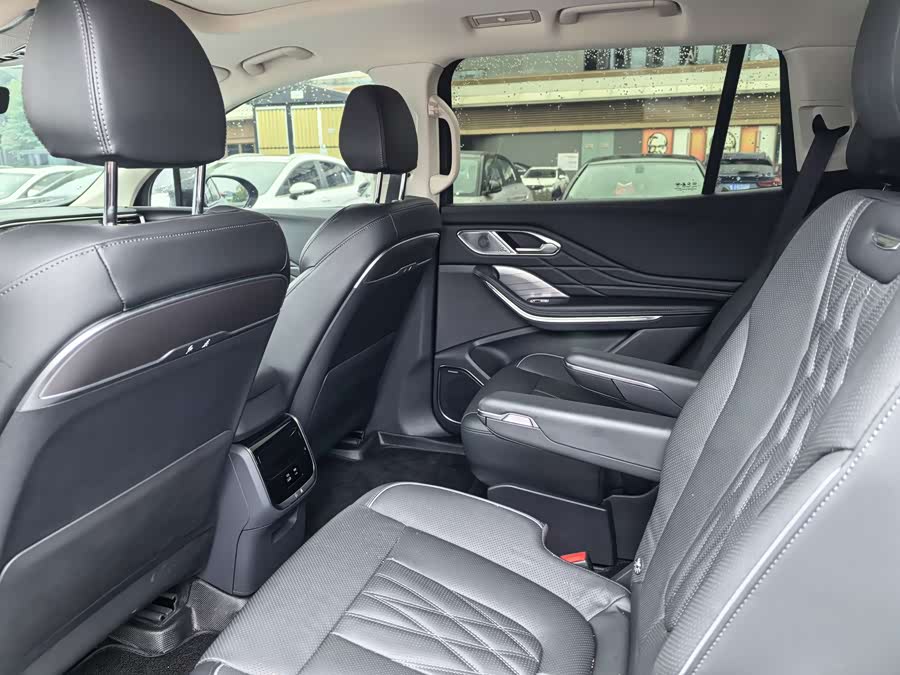 Hongqi HS7 PHEV 2025 Facelift 2.0T PHEV 4WD Flagship 6-seater - zdjęcie 6