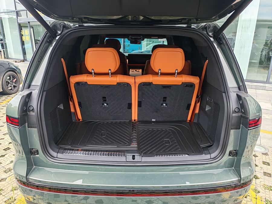 ID. ERA 9X 2026 Max 4WD - zdjęcie 3