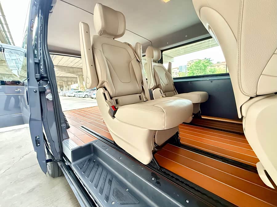 JMC Fushun 2025 2.0T 8AT Diesel Medium Wheelbase Low Roof Commercial Multi-Purpose Passenger Vehicle 5/6 Seats - zdjęcie 13