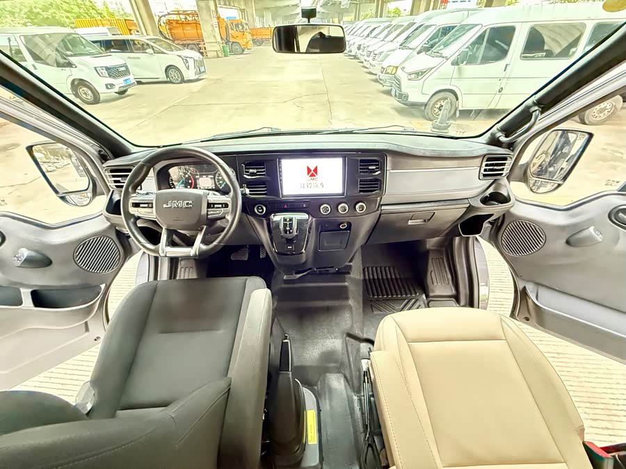 JMC Fushun 2025 2.0T 8AT Diesel Medium Wheelbase Low Roof Commercial Multi-Purpose Passenger Vehicle 5/6 Seats - zdjęcie 16