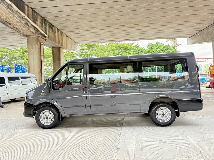 JMC Fushun 2025 2.0T 8AT Diesel Medium Wheelbase Low Roof Commercial Multi-Purpose Passenger Vehicle 5/6 Seats - zdjęcie 8