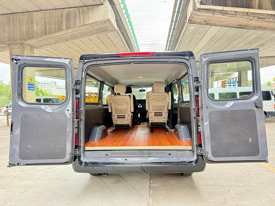 JMC Fushun 2025 2.0T 8AT Diesel Medium Wheelbase Low Roof Commercial Multi-Purpose Passenger Vehicle 5/6 Seats - zdjęcie 9