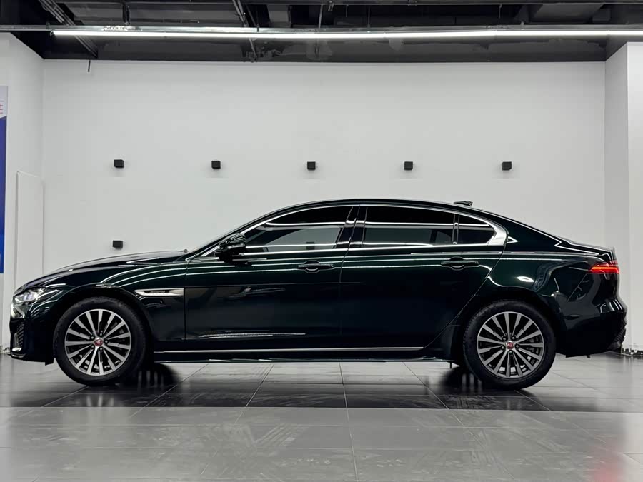 Jaguar XEL 2023 2.0T 200PS R-DYNAMIC Youth Sport - zdjęcie 12