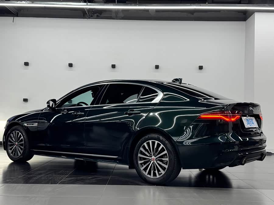 Jaguar XEL 2023 2.0T 200PS R-DYNAMIC Youth Sport - zdjęcie 13