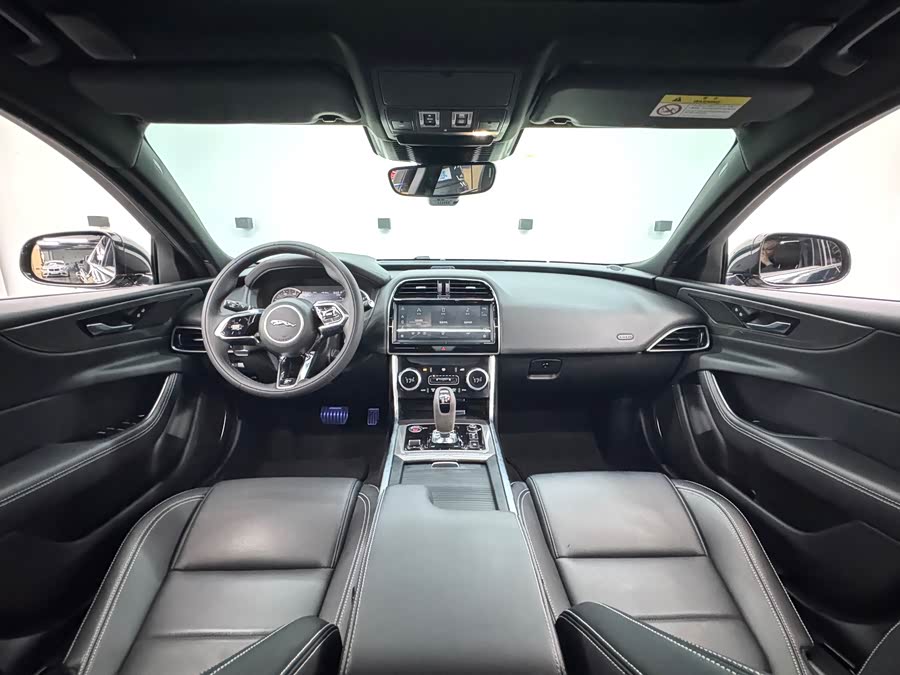 Jaguar XEL 2023 2.0T 200PS R-DYNAMIC Youth Sport - zdjęcie 8