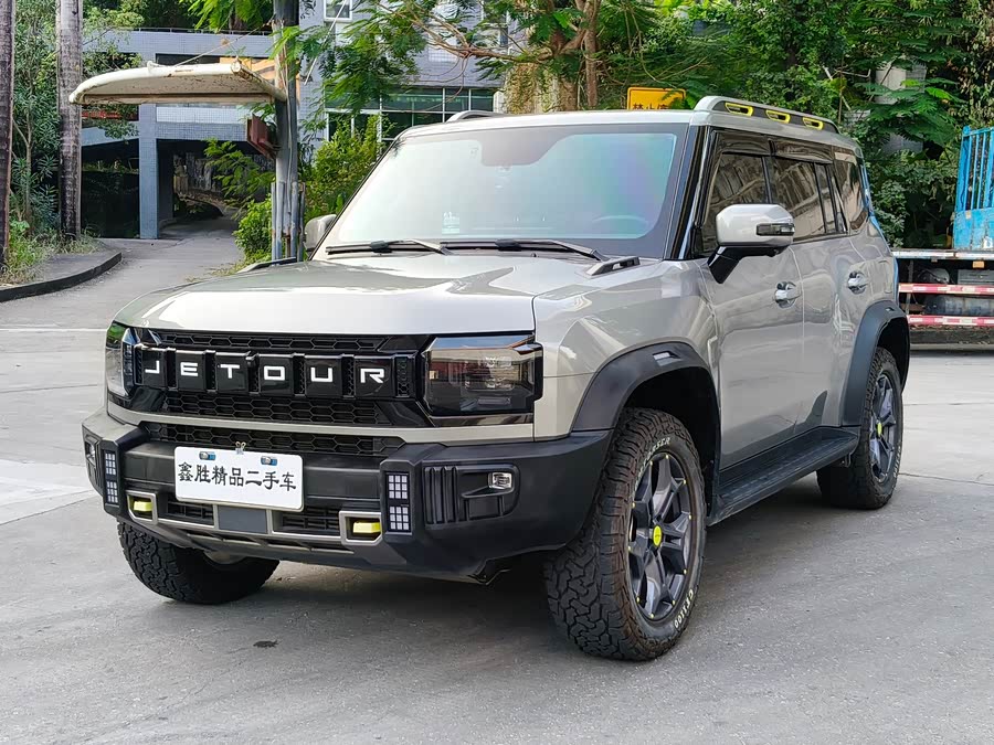 Jietu Traveler 2023 2.0T 4WD Crossing - zdjęcie 1