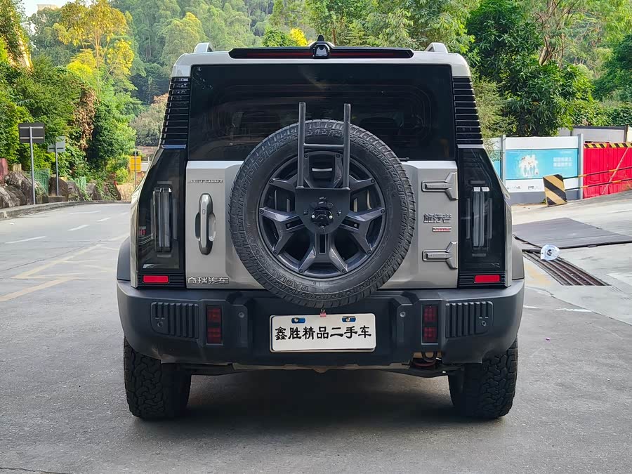 Jietu Traveler 2023 2.0T 4WD Crossing - zdjęcie 5