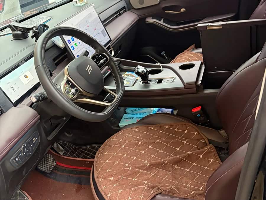 Jietu X90 PRO 2024 2.0T DCT Ultimate 7-Seater - zdjęcie 4