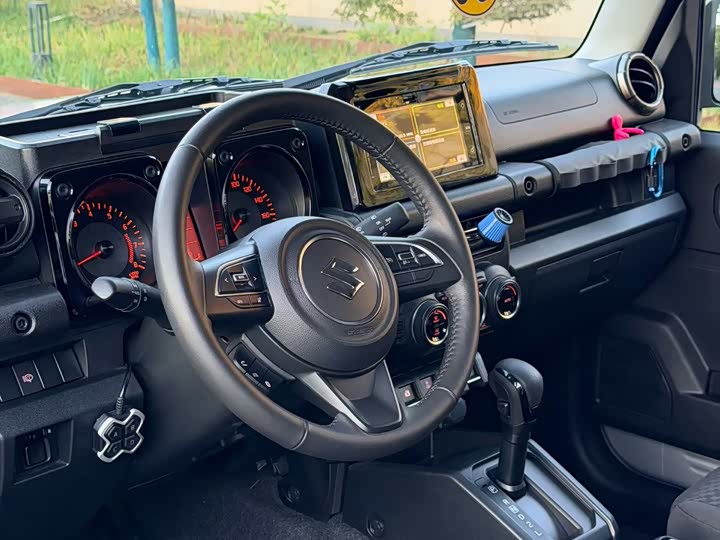 Jimny 2025 5-Door - zdjęcie 11