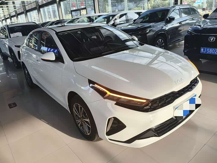 Kia K3 2024 1.5L CVT Comfort Luxury - zdjęcie 13