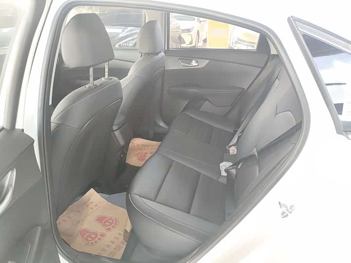 Kia K3 2024 1.5L CVT Comfort Luxury - zdjęcie 19