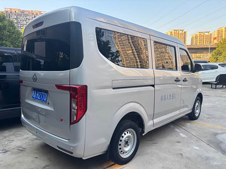 KuaYue Xing V3 2022 1.5L Gas Standard 7-Seater Van JL473QH - zdjęcie 19