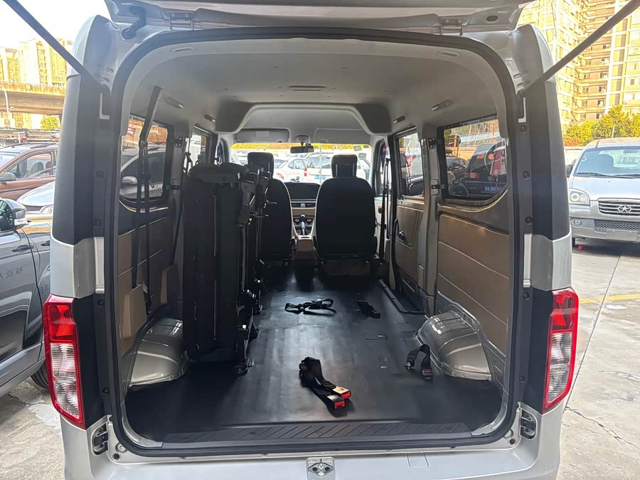 KuaYue Xing V3 2022 1.5L Gas Standard 7-Seater Van JL473QH - zdjęcie 7