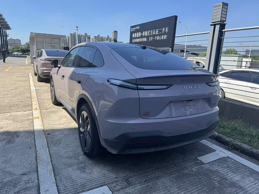 L60 2025 60kWh 4WD - zdjęcie 8