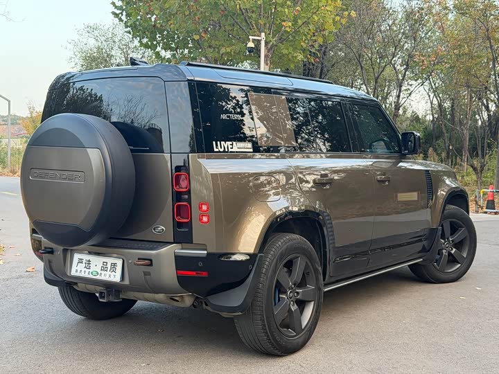 Land Rover Defender 2023 Facelift 110 3.0T P400 X-DYNAMIC HSE - zdjęcie 18