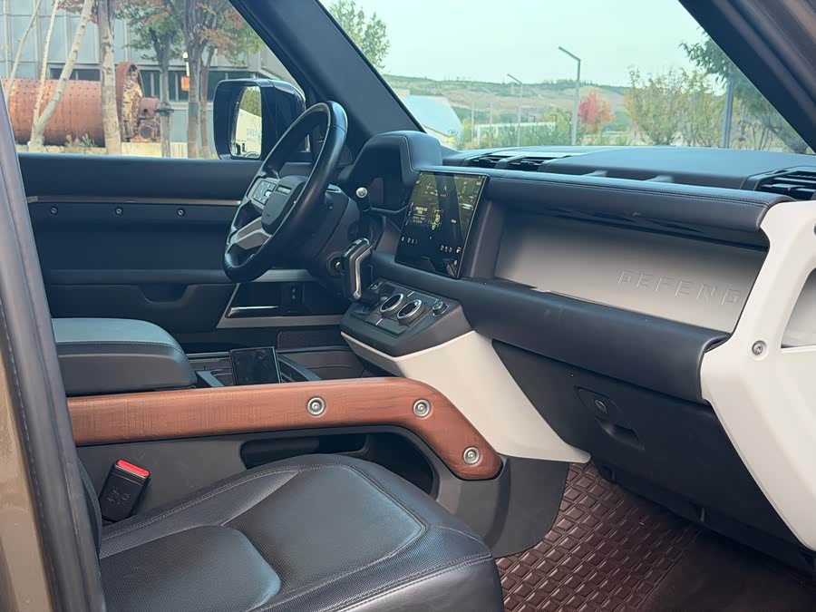 Land Rover Defender 2023 Facelift 110 3.0T P400 X-DYNAMIC HSE - zdjęcie 5