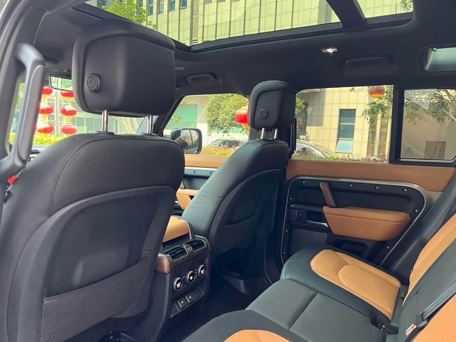 Land Rover Defender 2024 110 3.0T P400 X-DYNAMIC HSE - zdjęcie 13