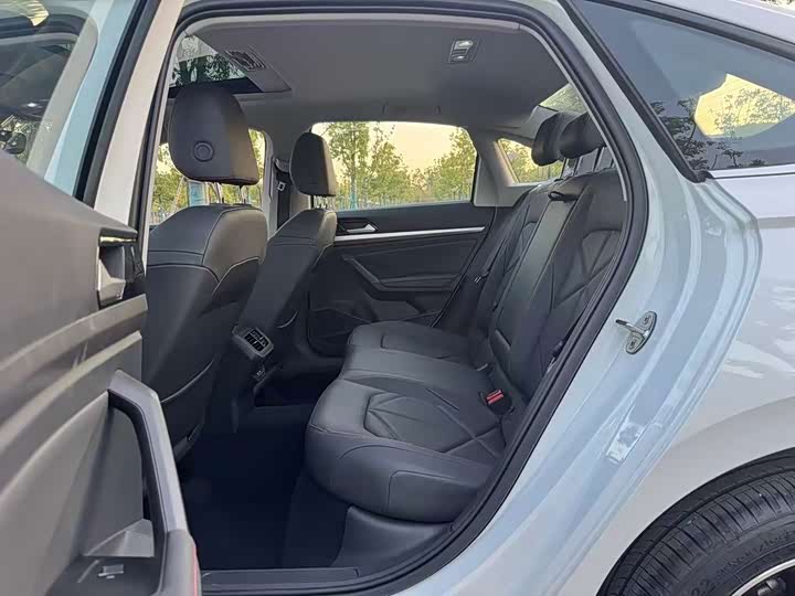 Langyi 2026 300TSI DSG Starry Full Version - zdjęcie 15