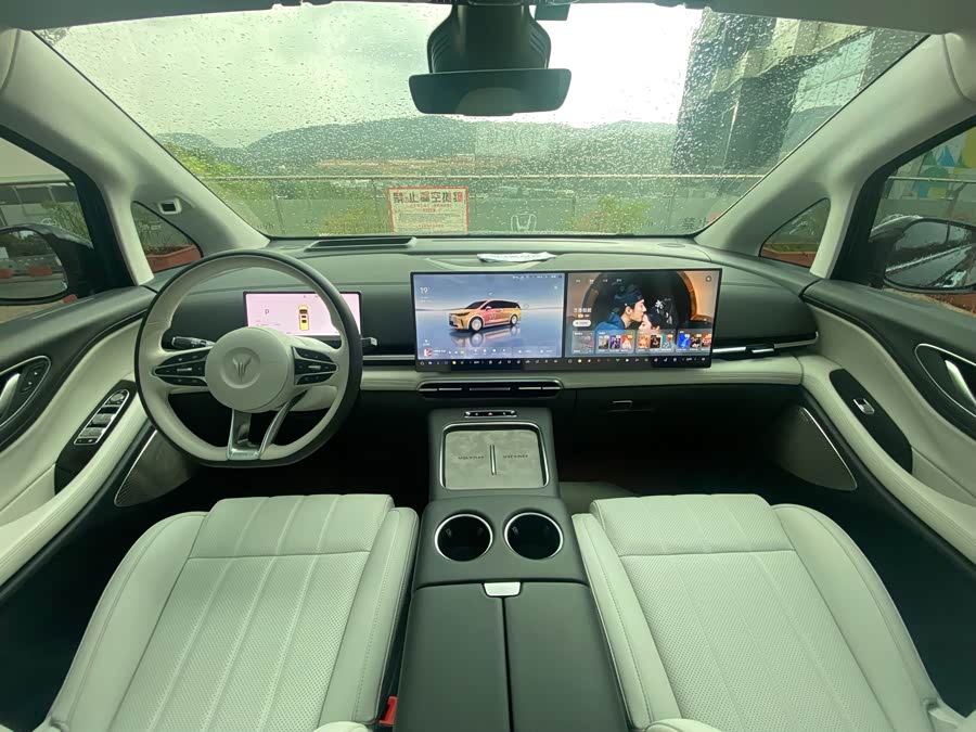 Lantu Dreamer 2025 PHEV 4WD Flagship Kunpeng - zdjęcie 14