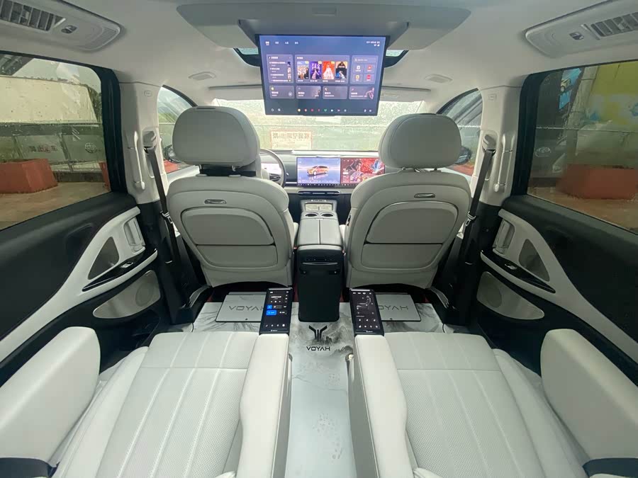 Lantu Dreamer 2025 PHEV 4WD Flagship Kunpeng - zdjęcie 16
