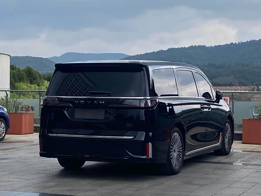 Lantu Dreamer 2025 PHEV 4WD Flagship Kunpeng - zdjęcie 4