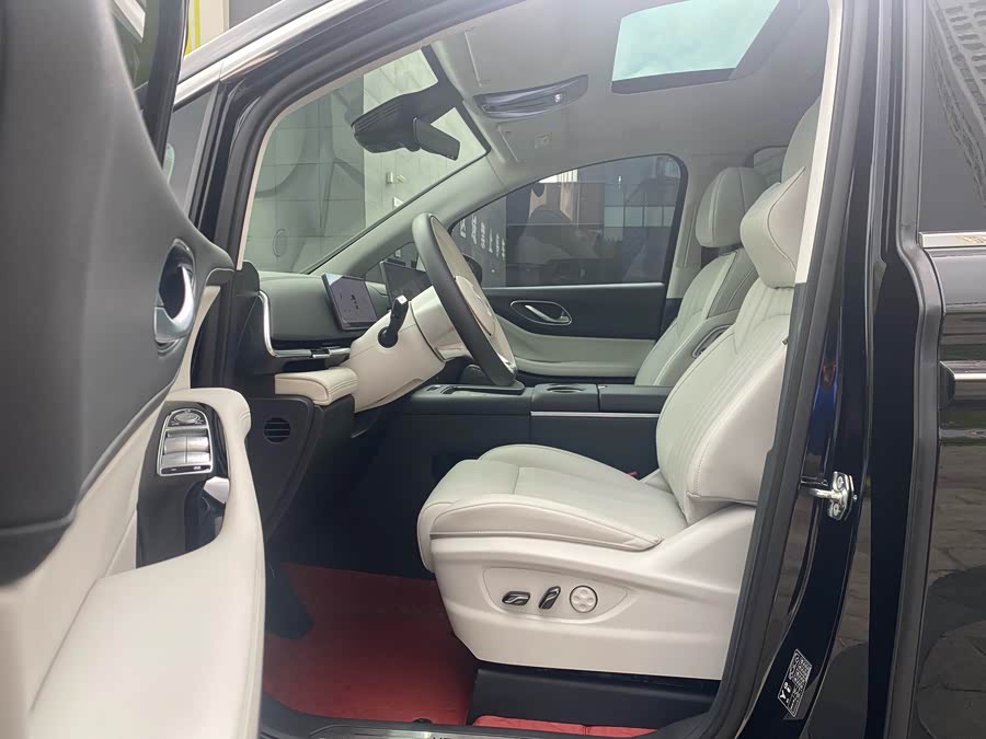 Lantu Dreamer 2025 PHEV 4WD Flagship Kunpeng - zdjęcie 7