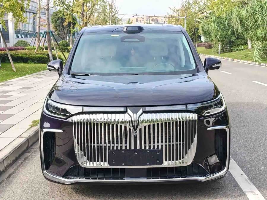 Lantu Dreamer 2025 PHEV 4WD Flagship Qian Kun Edition - zdjęcie 2