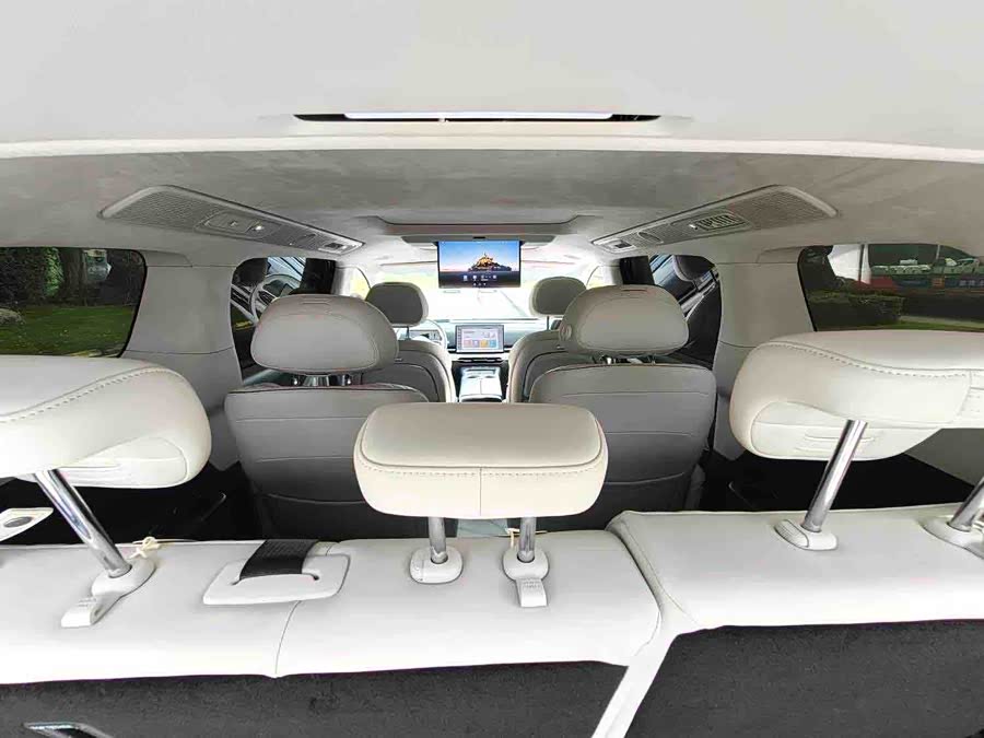 Lantu Dreamer 2025 PHEV 4WD Flagship Qian Kun Edition - zdjęcie 14