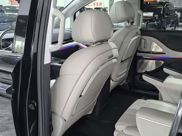 Lantu Dreamer 2025 PHEV 4WD Flagship Qian Kun Edition - zdjęcie 18