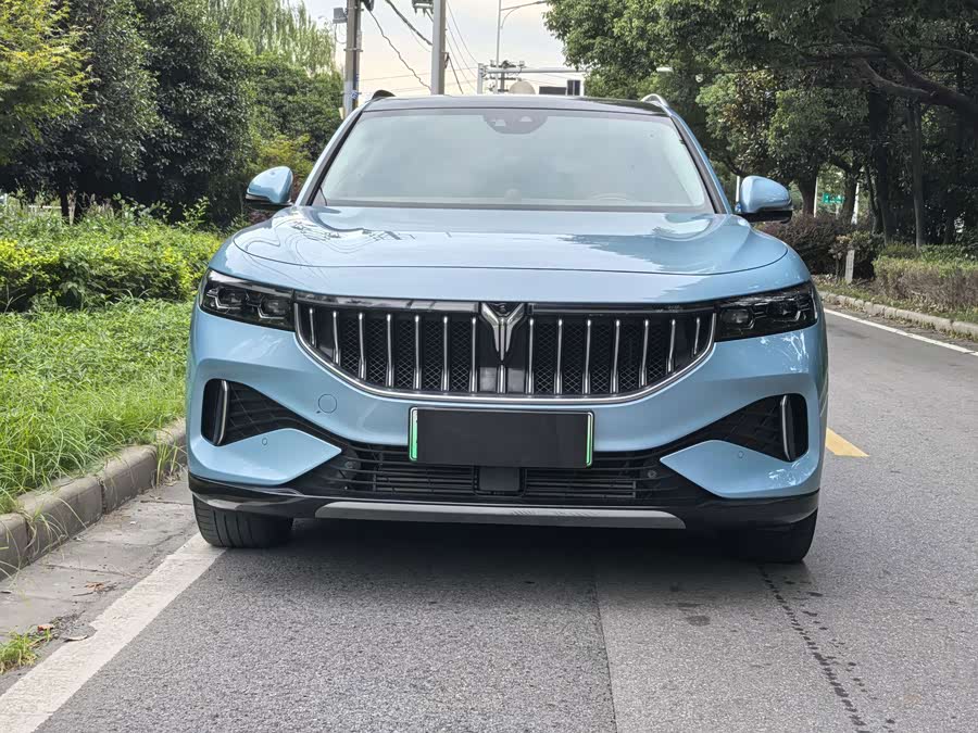 Lantu FREE 2021 4WD Standard Extended Range Exclusive Luxury Package - zdjęcie 2