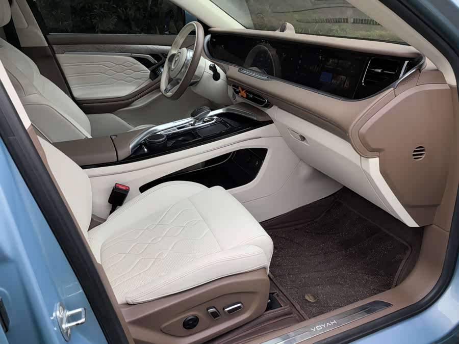 Lantu FREE 2021 4WD Standard Extended Range Exclusive Luxury Package - zdjęcie 9