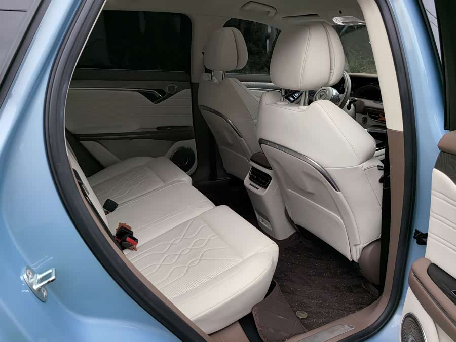 Lantu FREE 2021 4WD Standard Extended Range Exclusive Luxury Package - zdjęcie 10