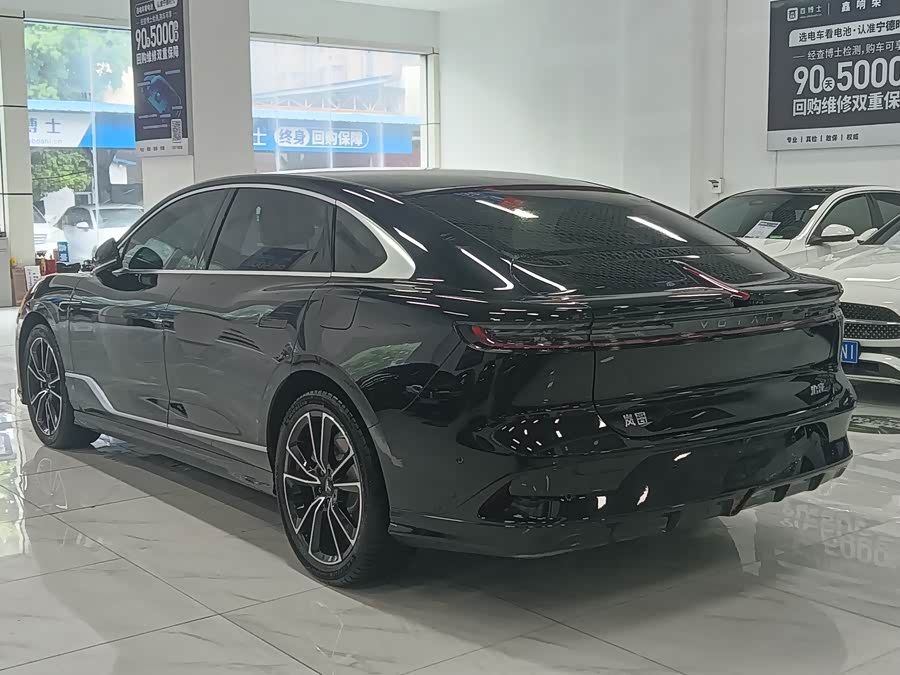 Lantu Zhaiguang 2024 PHEV Four-Wheel Drive Ultra Long Range Flagship Version - zdjęcie 15