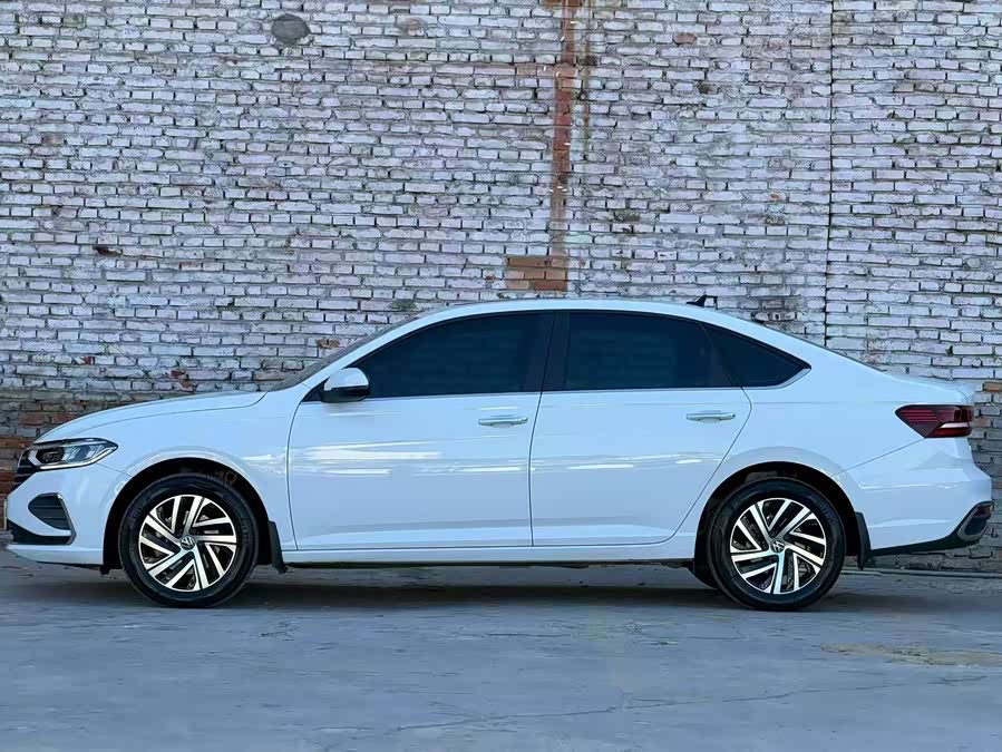 Lavida 2023 300TSI DSG Full Version - zdjęcie 12