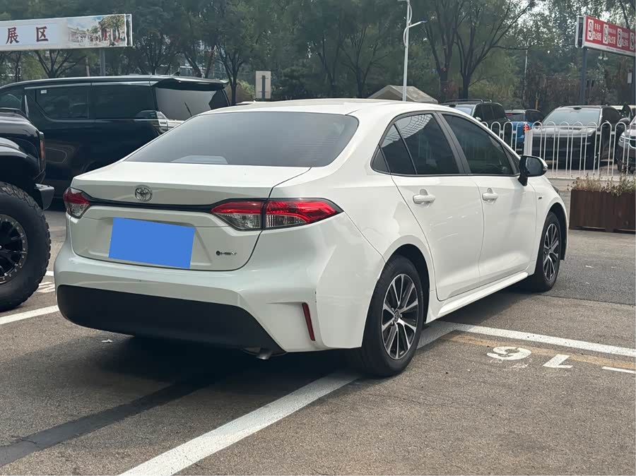 Leiling 2024 Intelligent Electric Hybrid Dual Engine 1.8L Advanced - zdjęcie 4