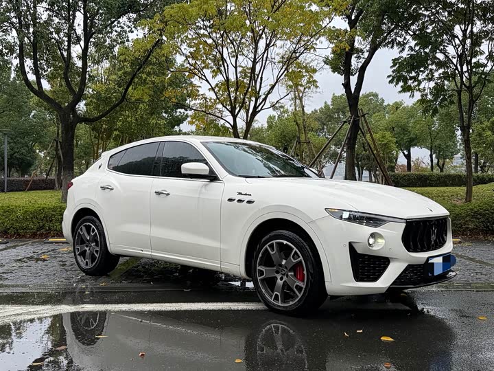 Levante 2023 3.0T Modena - zdjęcie 16