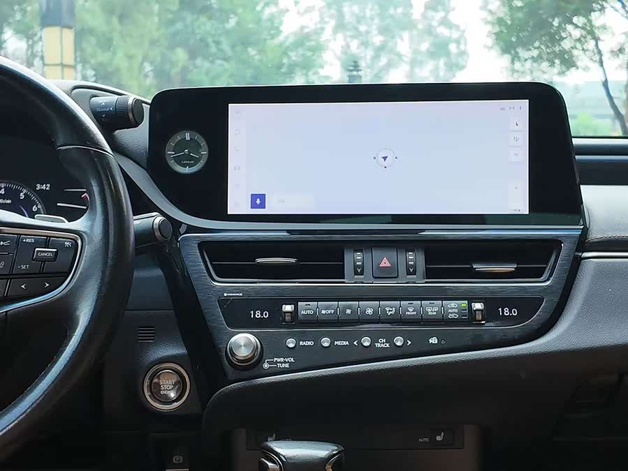 Lexus ES 2022 200 Excellence - zdjęcie 11